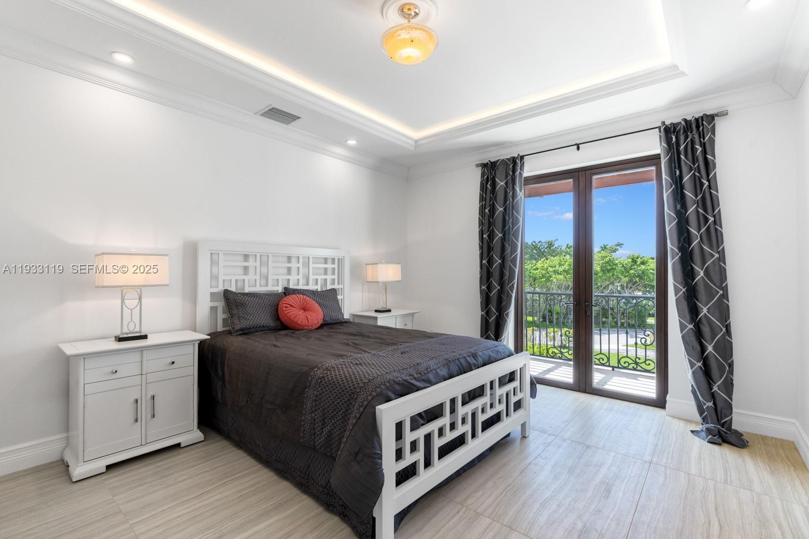 ALTOS DEL MAR NO 5 - Residential