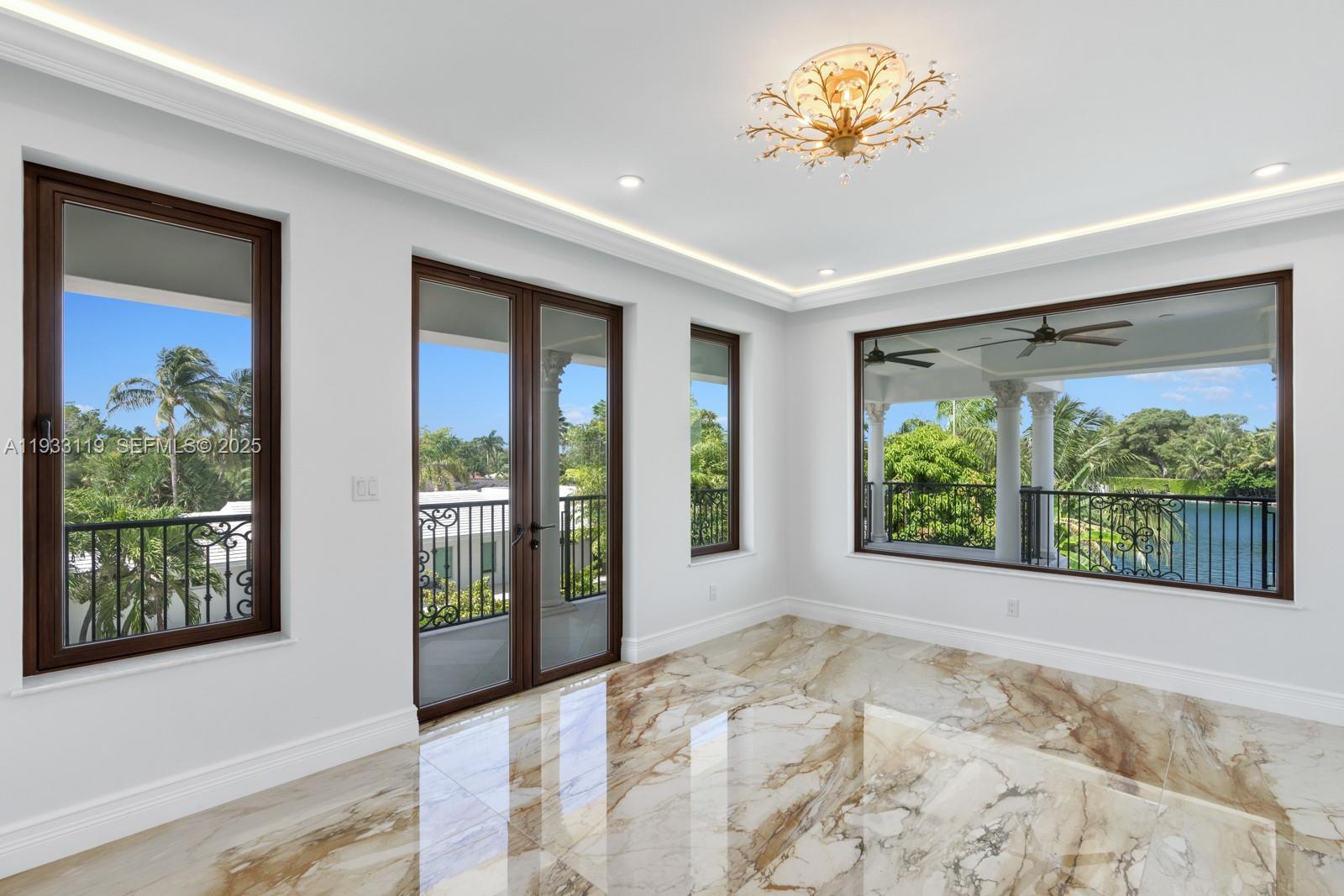 ALTOS DEL MAR NO 5 - Residential