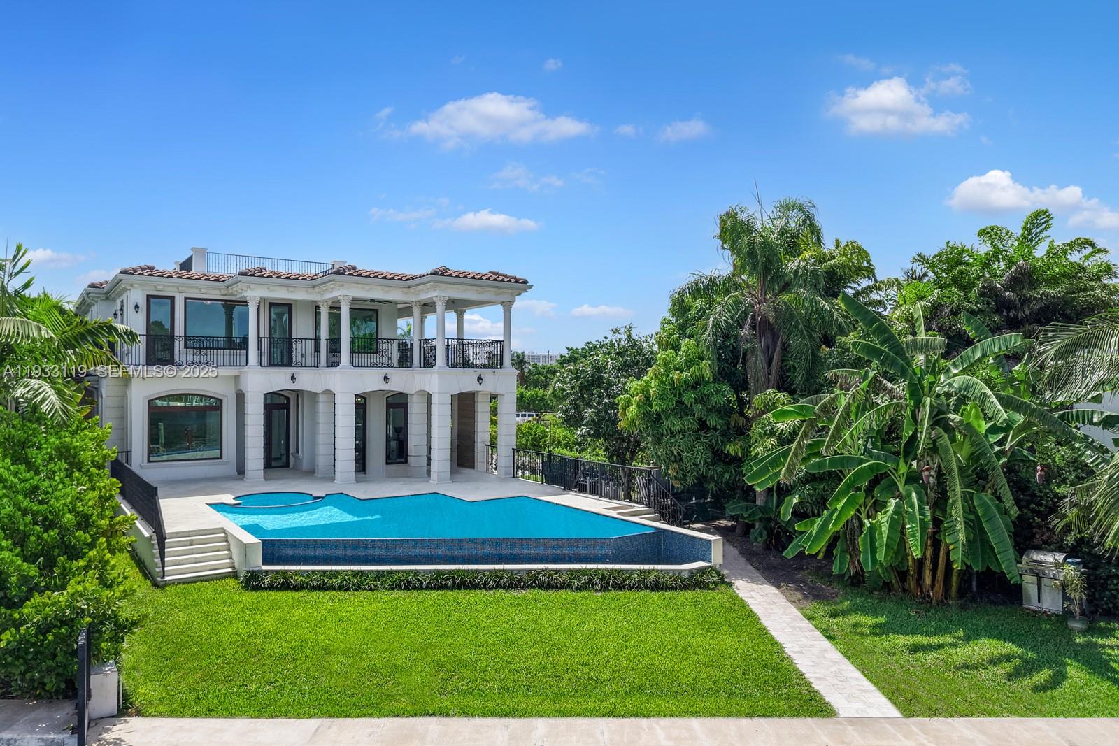 ALTOS DEL MAR NO 5 - Residential