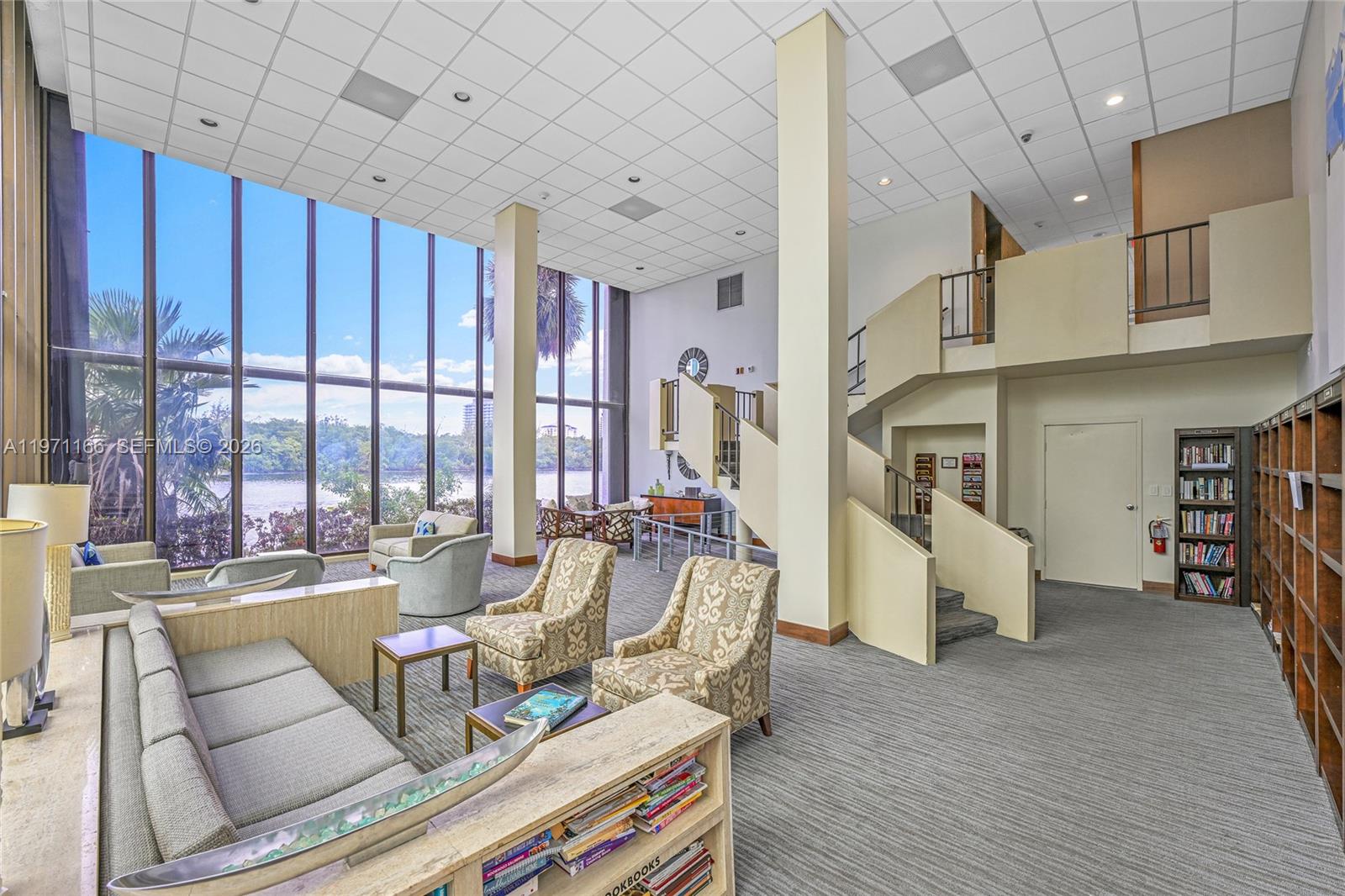 CORINTHIAN ON THE INTRACO - Residential