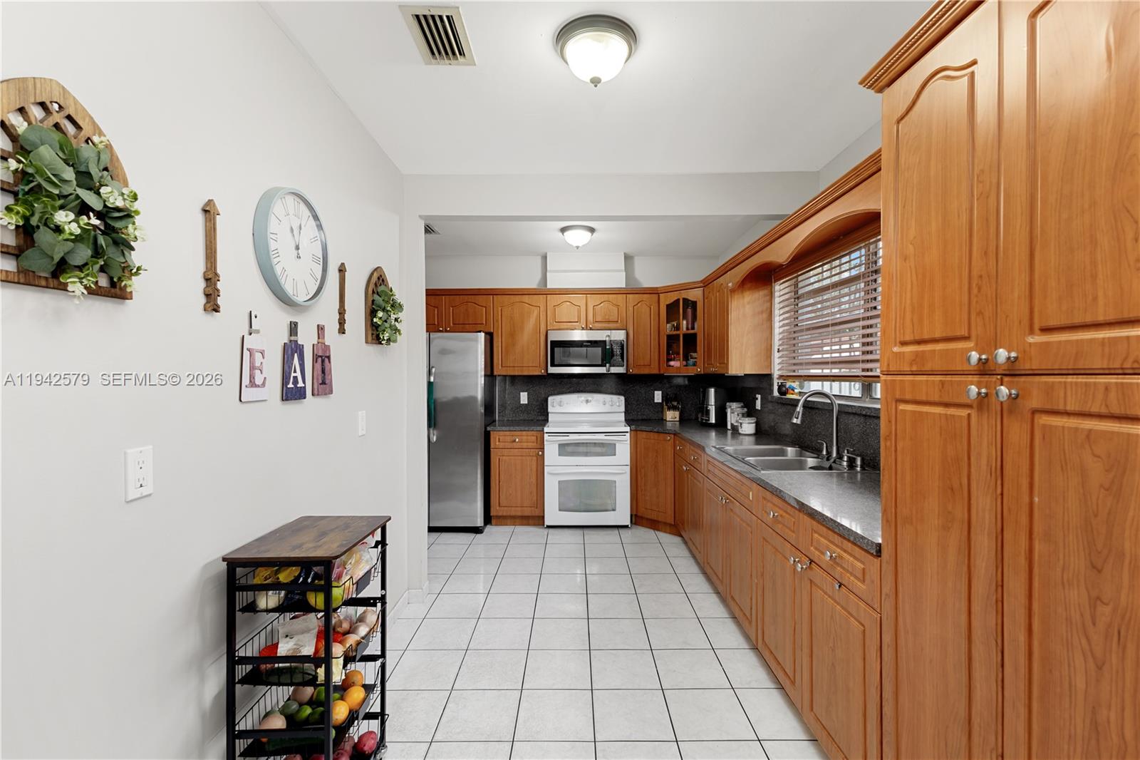 CENTRAL PARK - Residential Income