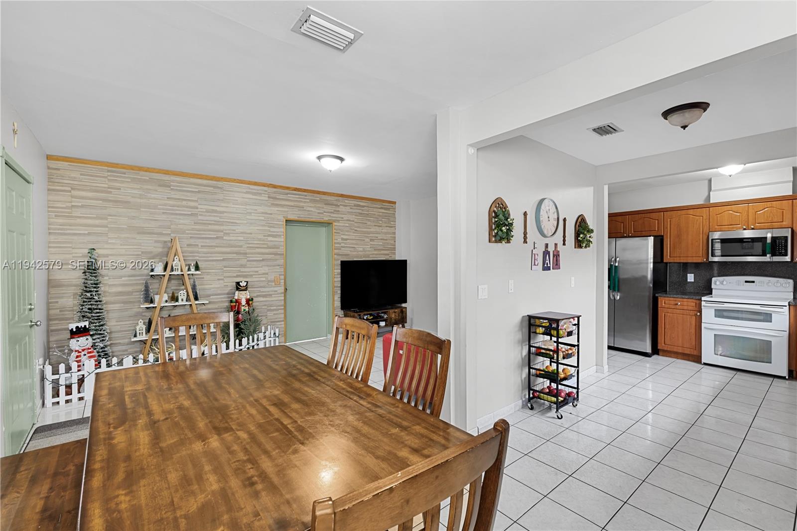 CENTRAL PARK - Residential Income