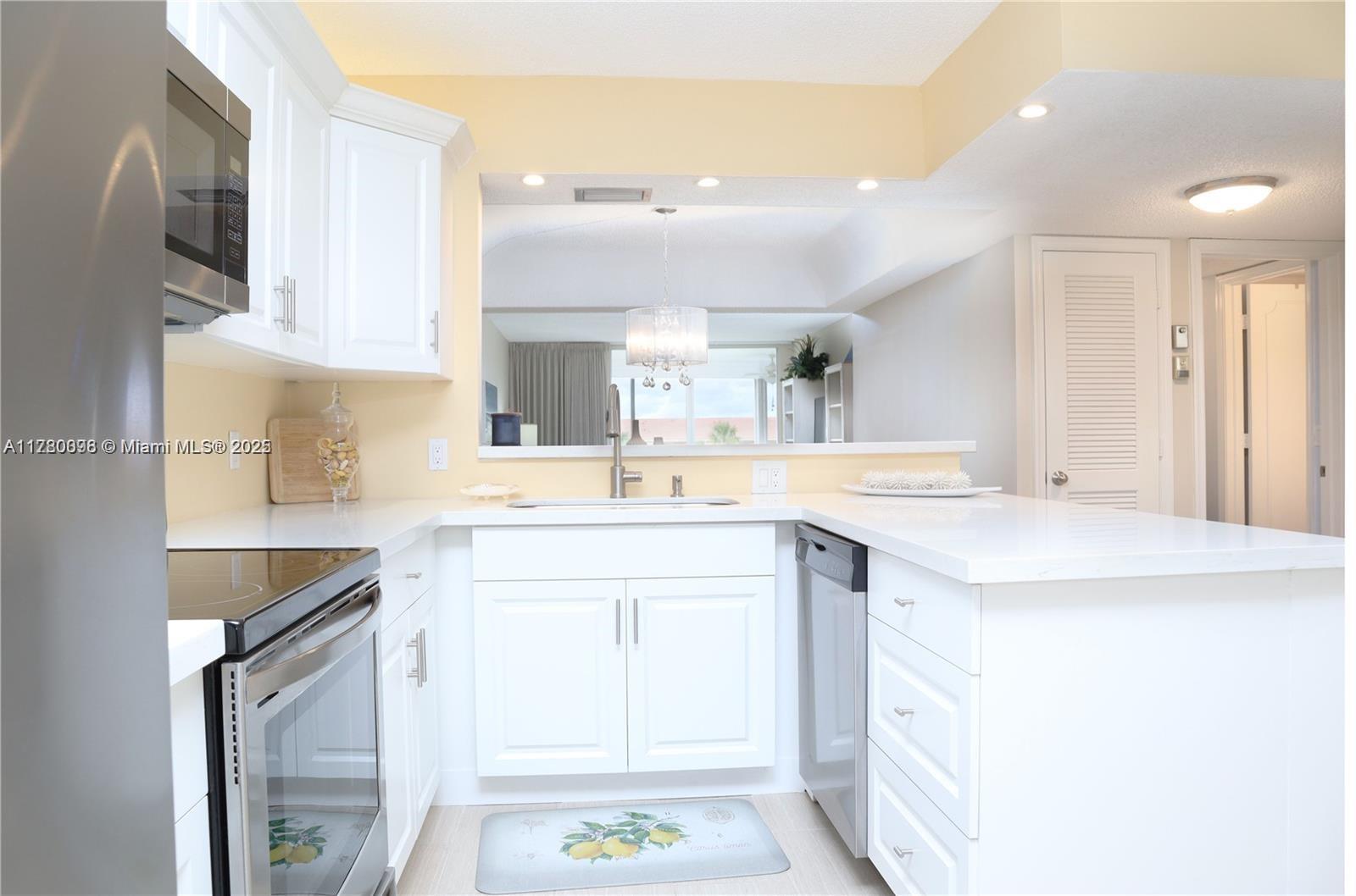BARWOOD CONDO I UN IT 304 - Residential