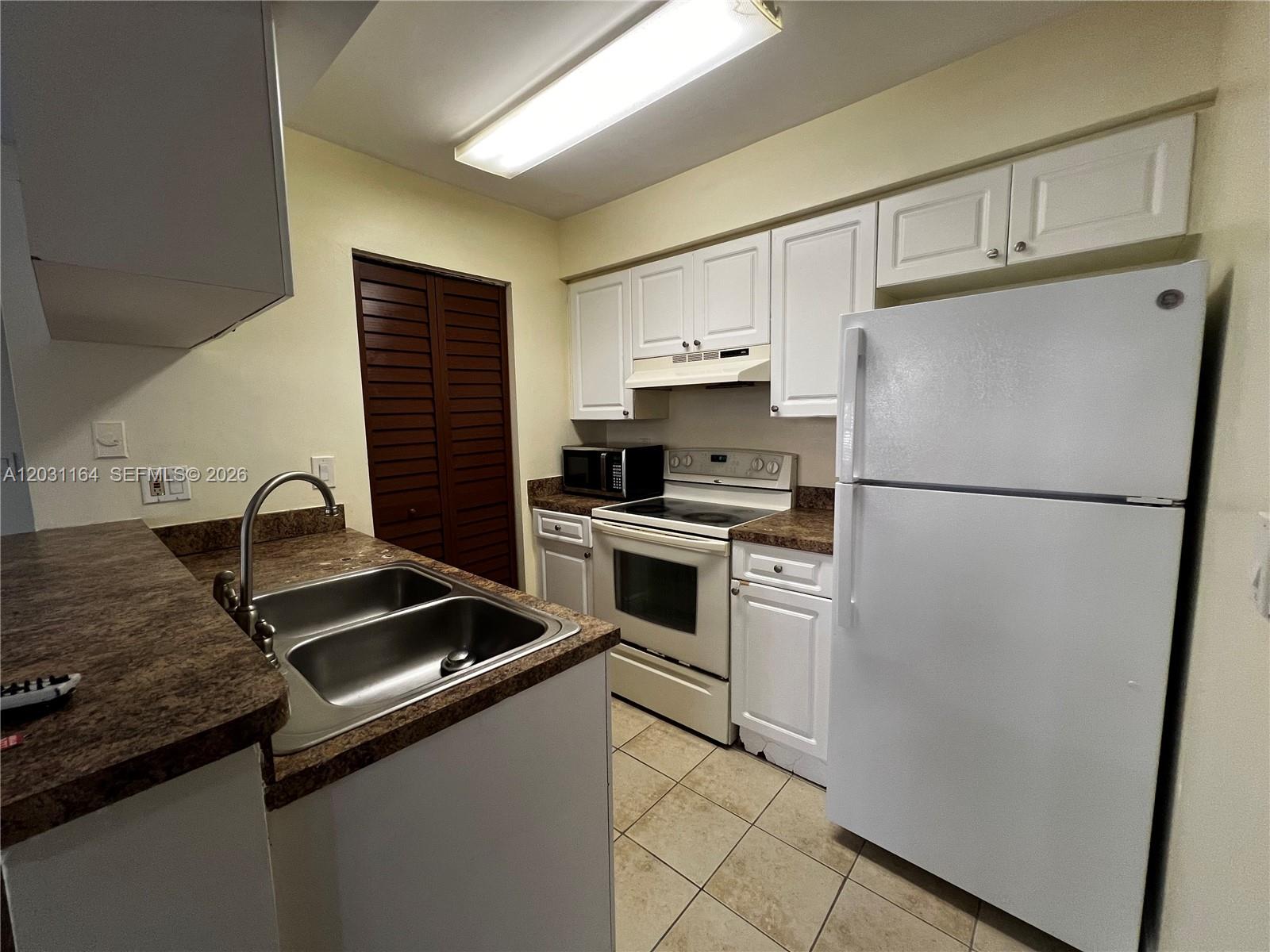 1239 SW 46th Ave 905