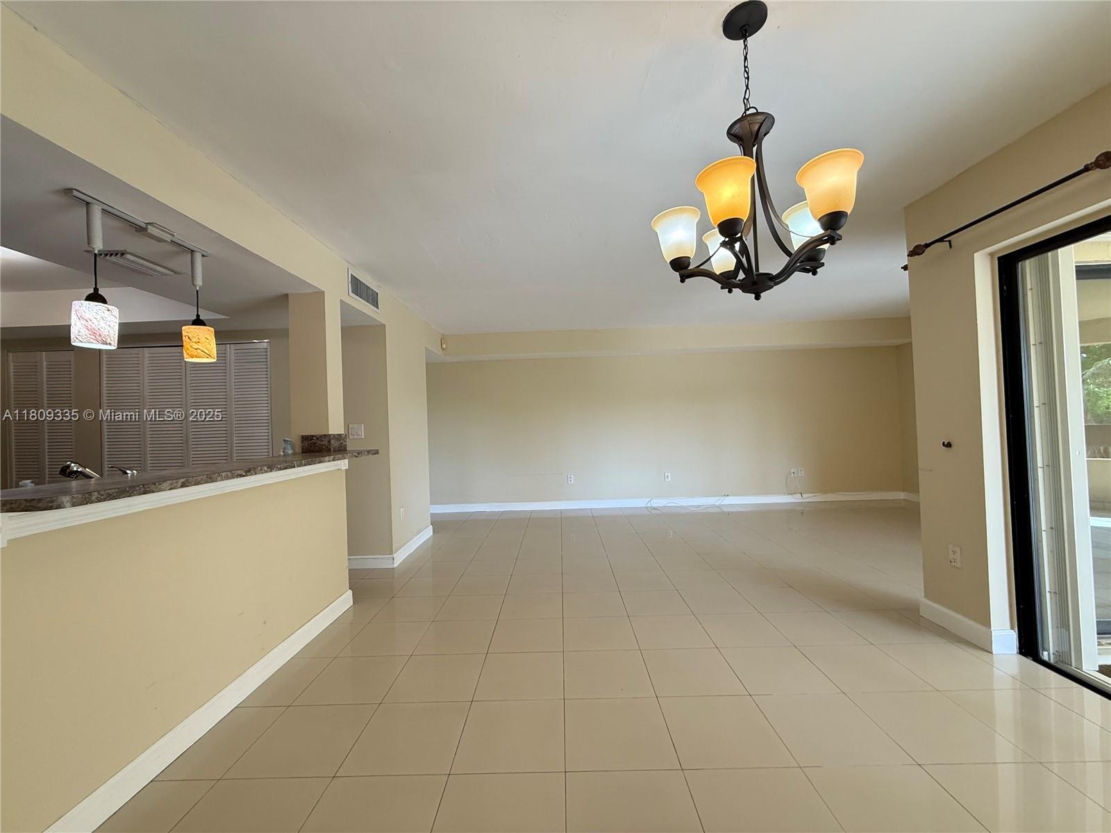 KENLAND POINTE CONDO IV - Residential