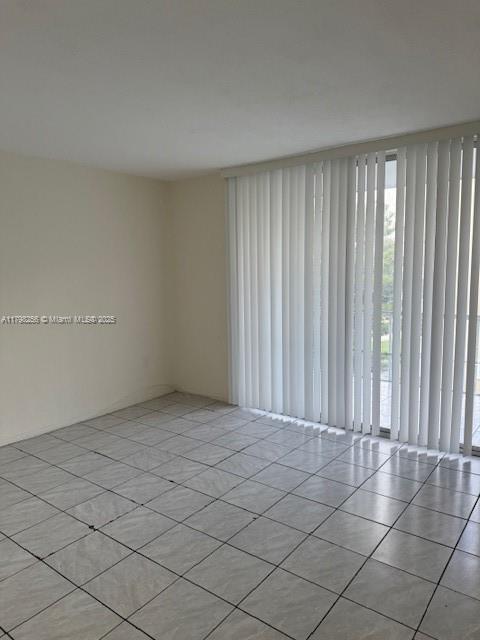 Rental Property at 1515 Ne 125th Ter 406, North Miami, Miami-Dade County, Florida - Bedrooms: 1 
Bathrooms: 1  - $1,500 MO.