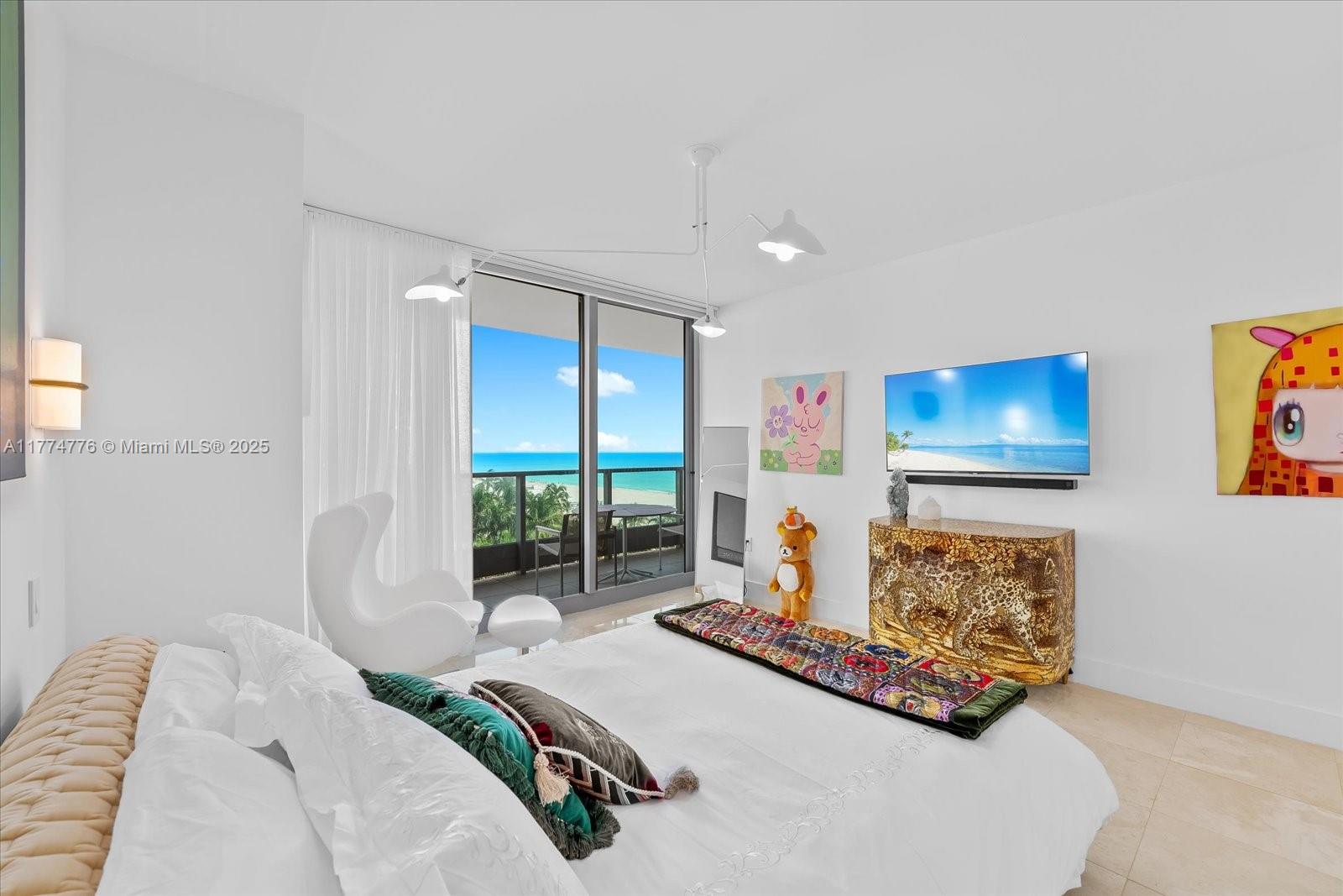 IL VILLAGGIO ON SOUTH BEA - Residential