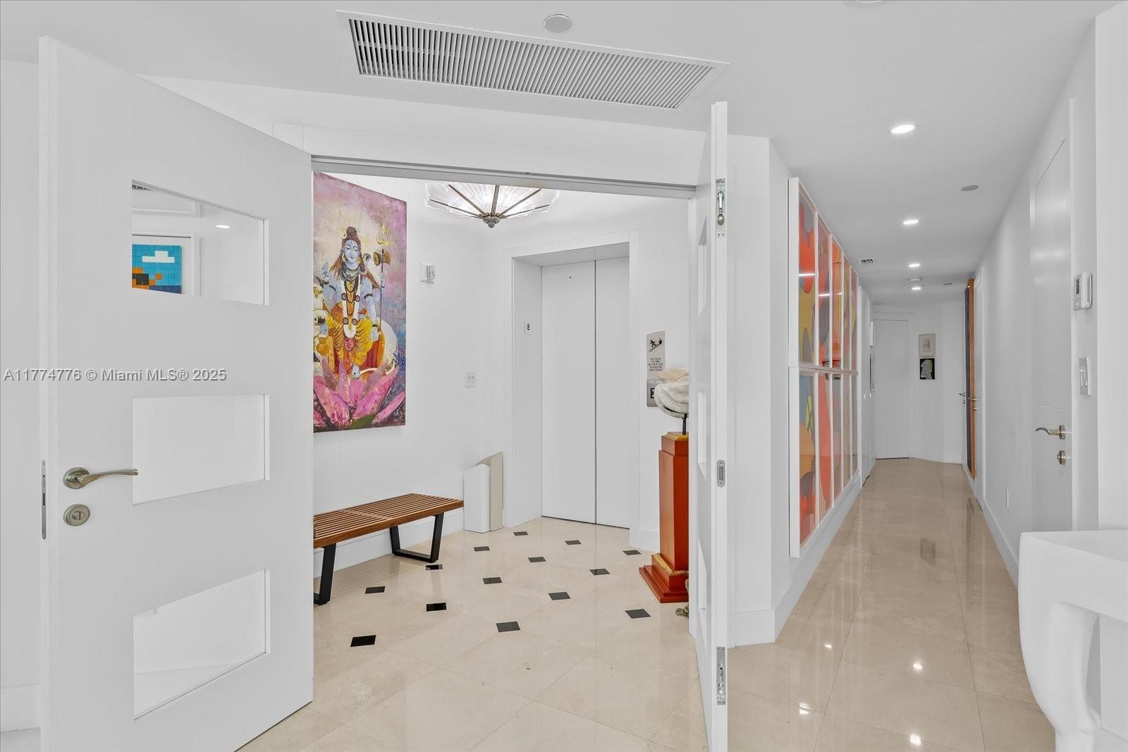 IL VILLAGGIO ON SOUTH BEA - Residential