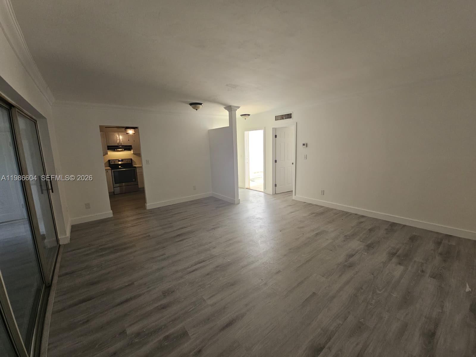 GREEN HILLS PARK WEST NO - Residential