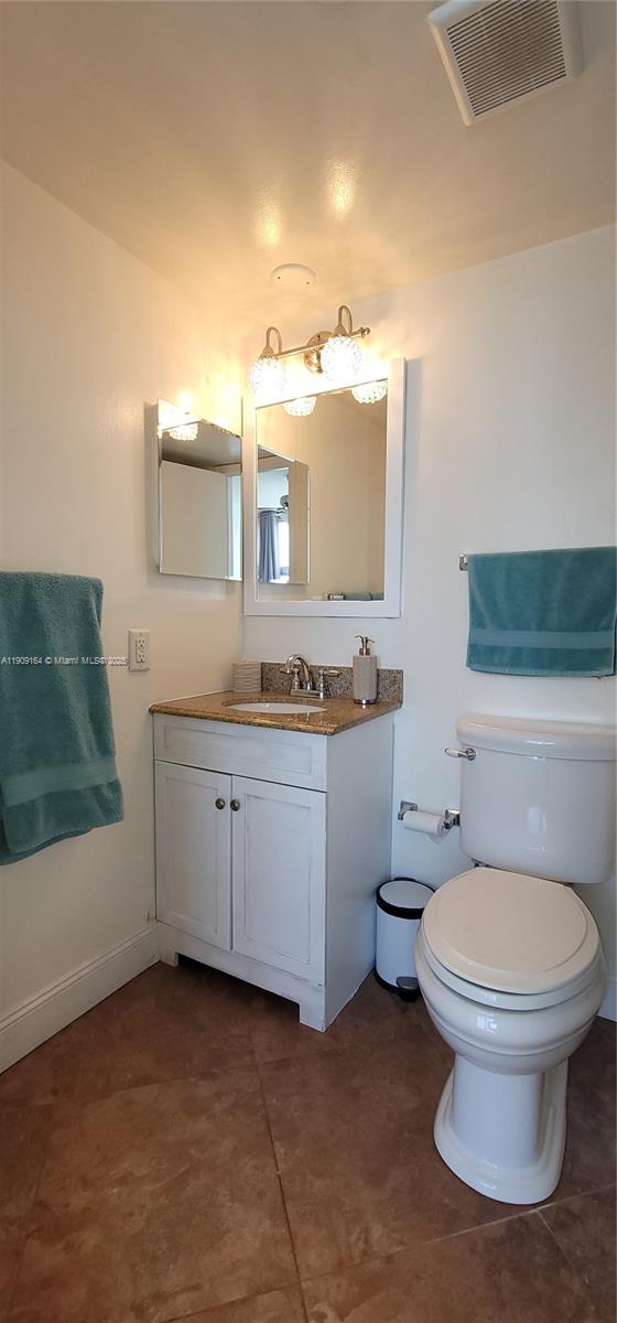 SILVER THATCH ATLANTIC PL - Residential Lease