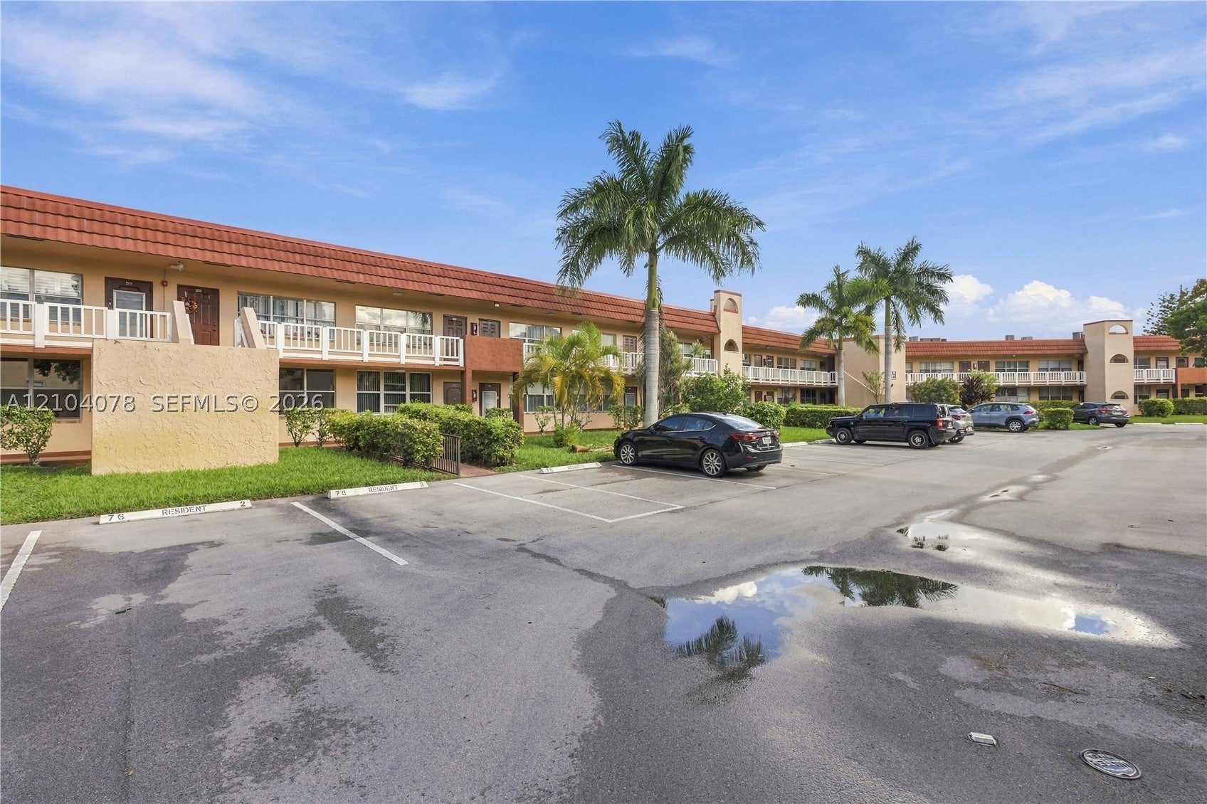 8851 Sunrise Lakes Blvd 213, Sunrise FL 33322