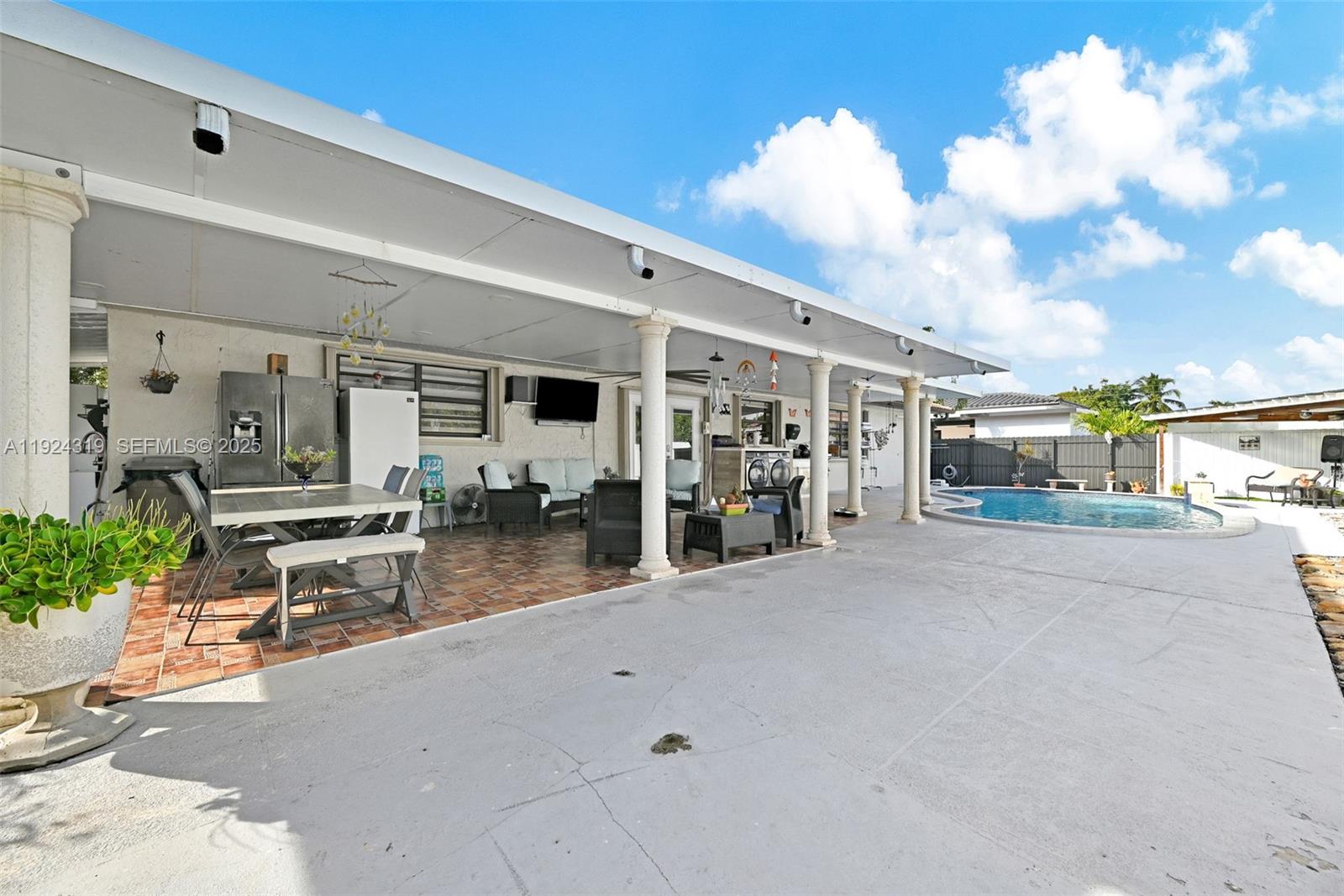 SUPERIOR HOMES SEC 1 - Residential