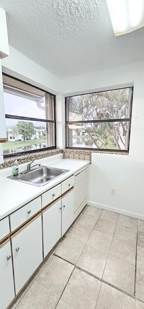 LAKESHORE CONDO I - Residential Lease