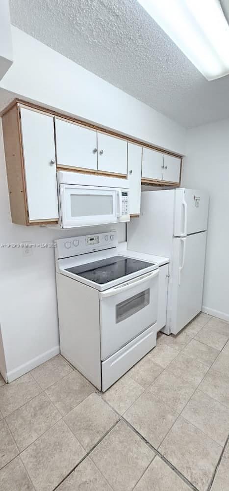 LAKESHORE CONDO I - Residential Lease