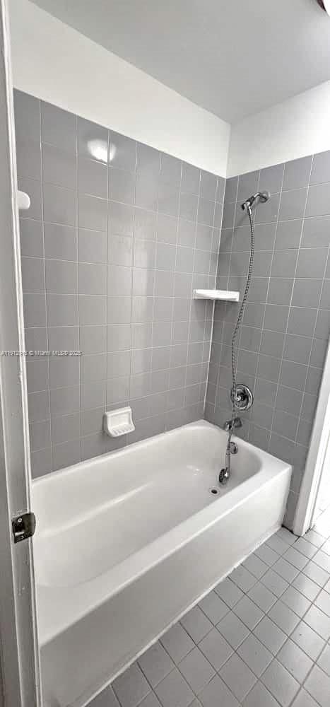 LAKESHORE CONDO I - Residential Lease