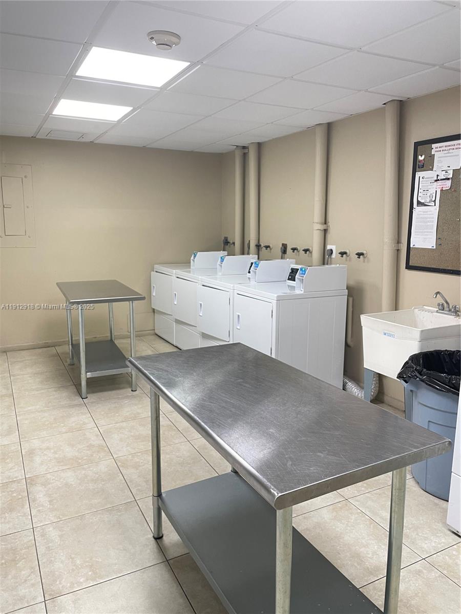 VICTORIA PARK TOWER CONDO - Residential