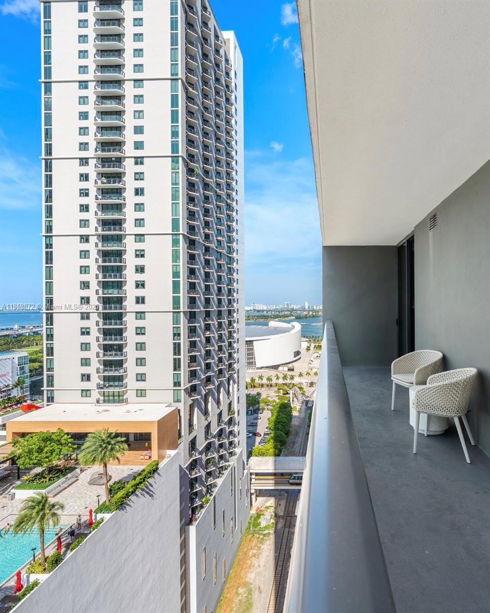 GALE RESIDENCES - Residential