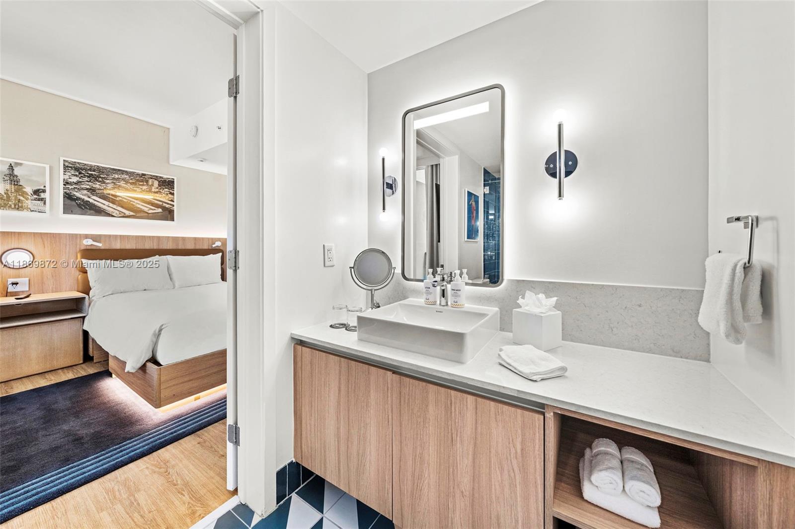 GALE RESIDENCES - Residential