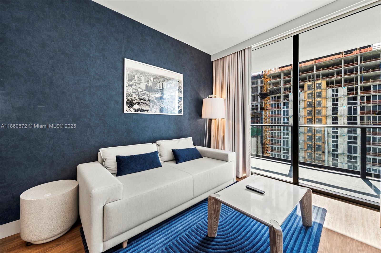 GALE RESIDENCES - Residential