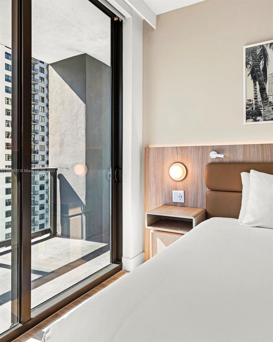 GALE RESIDENCES - Residential