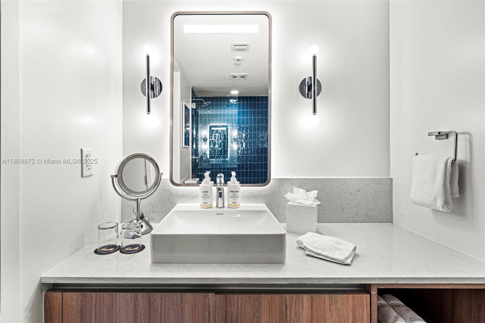 GALE RESIDENCES - Residential