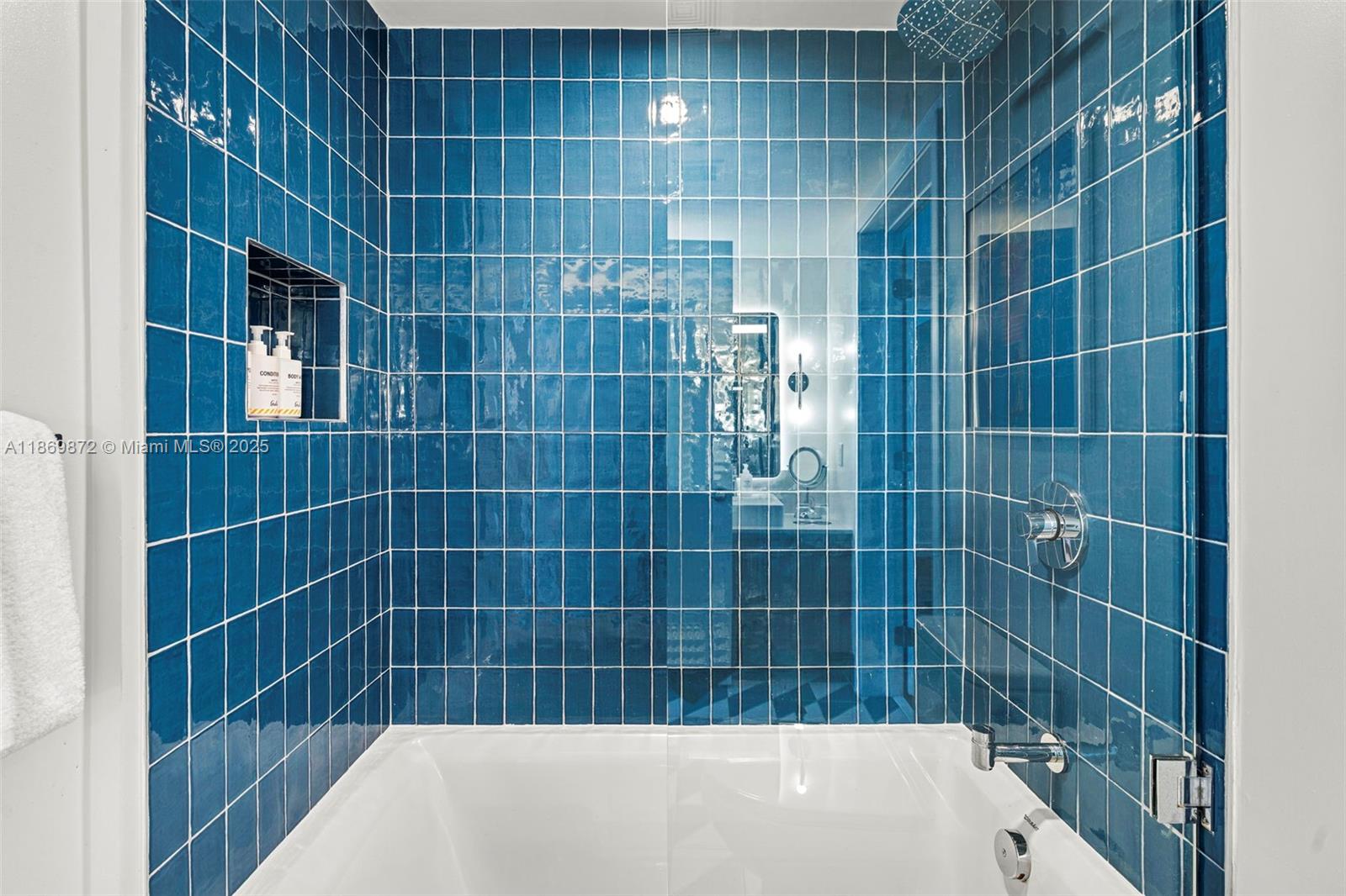 GALE RESIDENCES - Residential