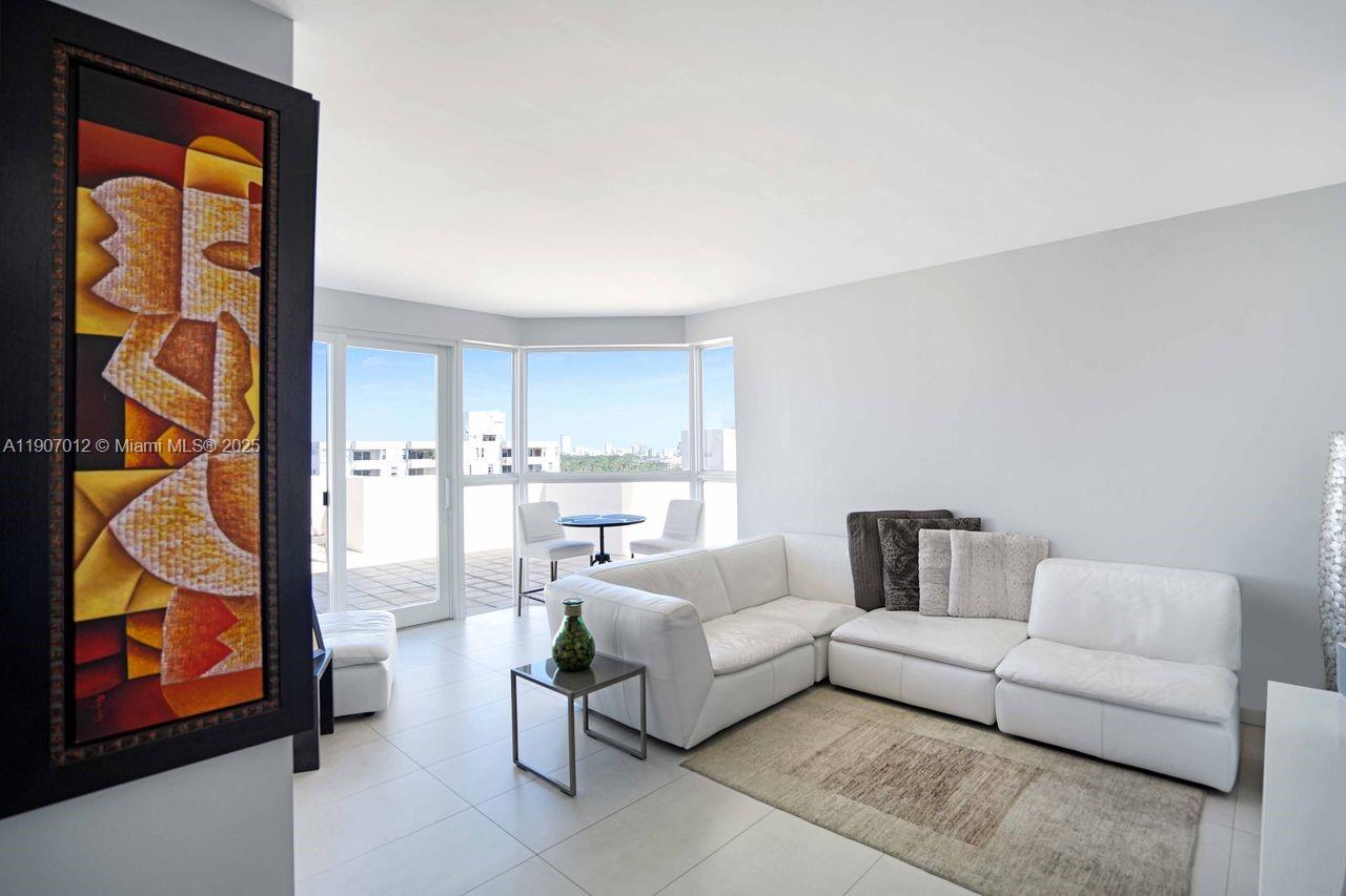 BAYVIEW PLAZA CONDO - Residential