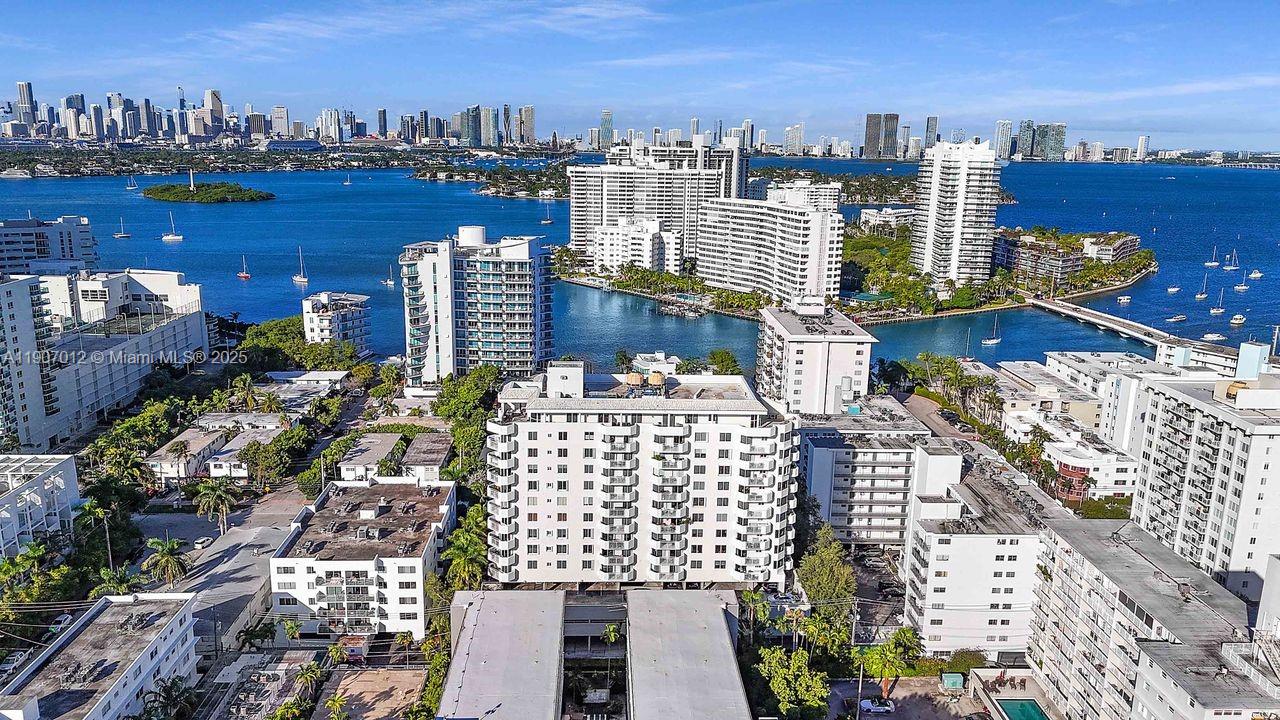 BAYVIEW PLAZA CONDO - Residential