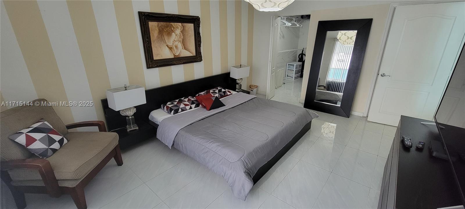 THE CLUB AT BRICKELL BAY - Residential