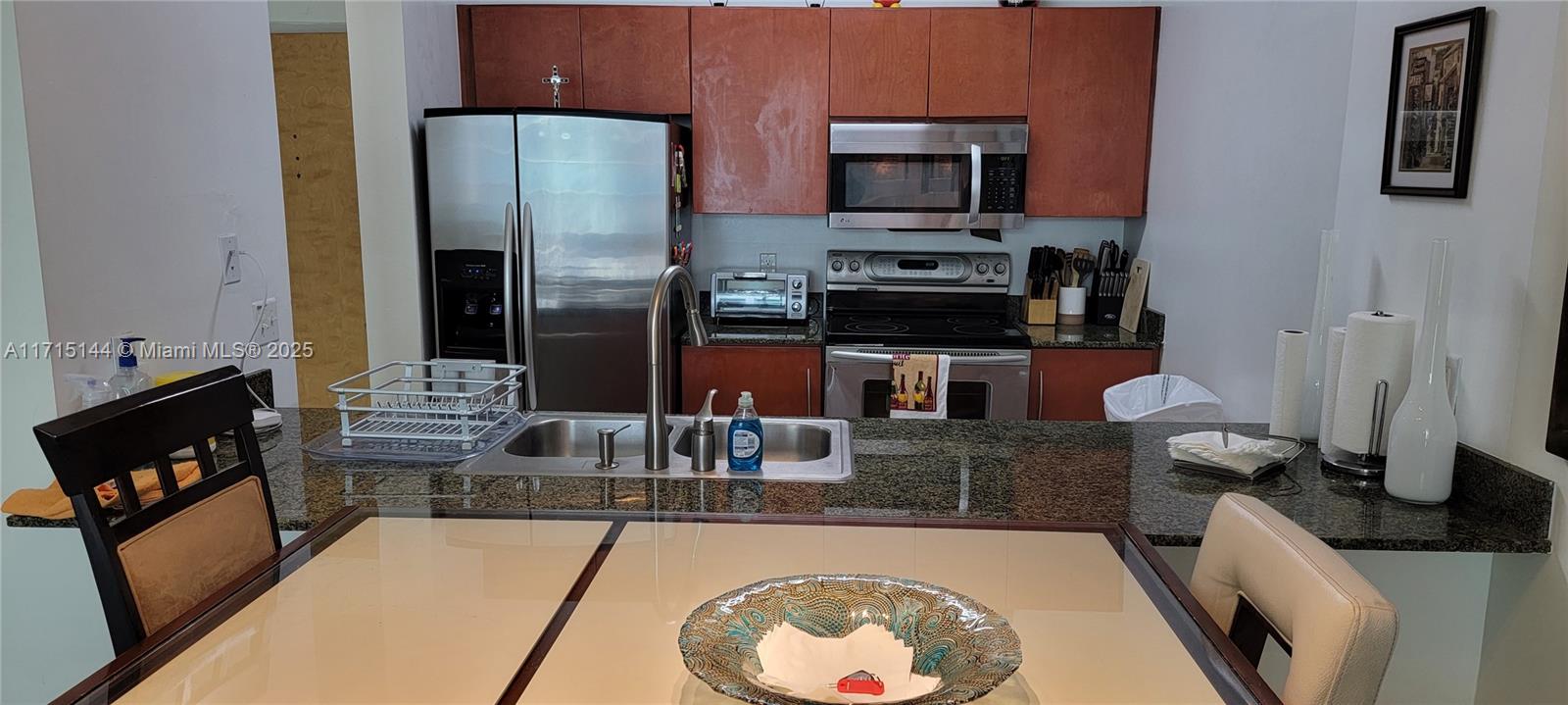 THE CLUB AT BRICKELL BAY - Residential