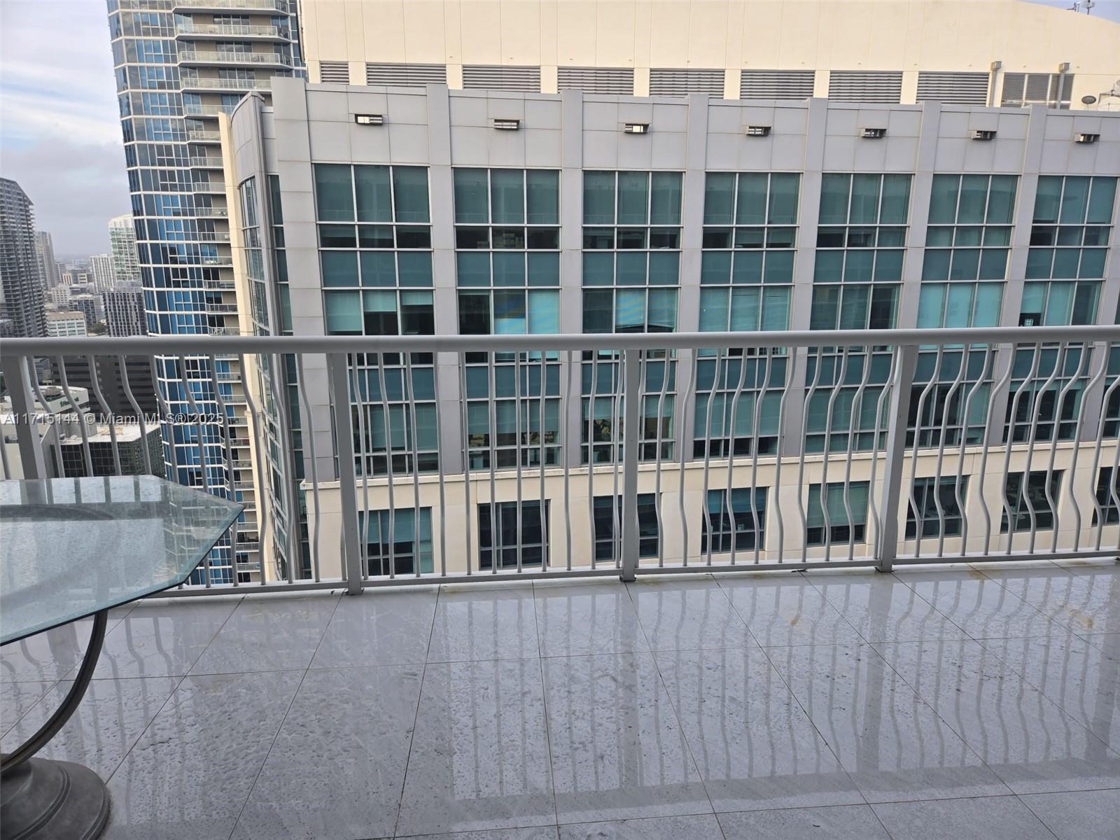 1200 Brickell Bay Dr 4214