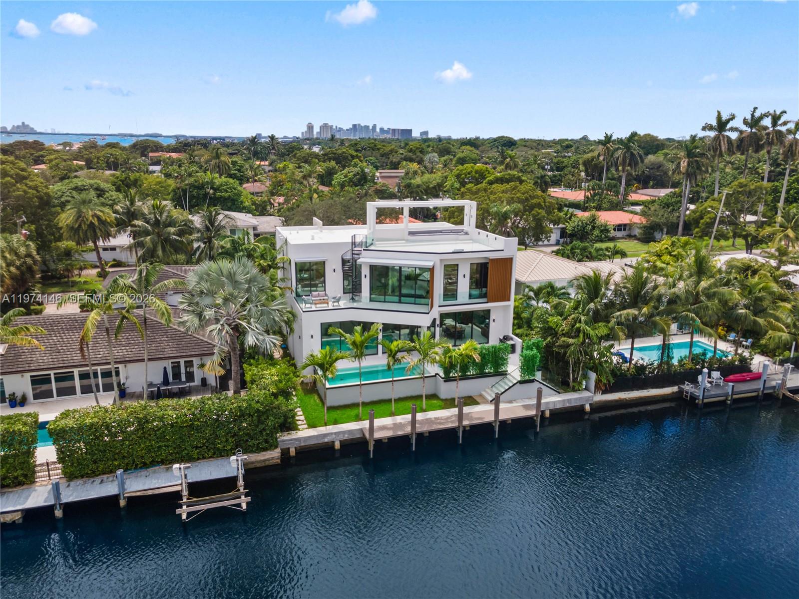 RIVER BAY PARK ADDN - Residential