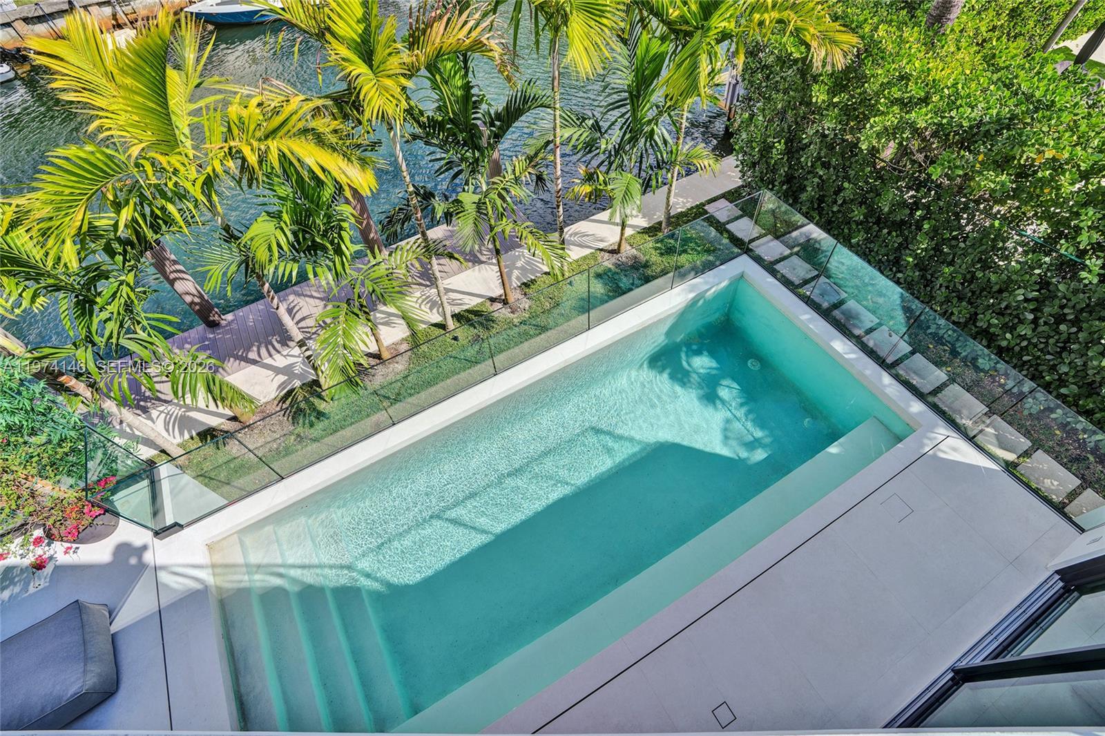 RIVER BAY PARK ADDN - Residential