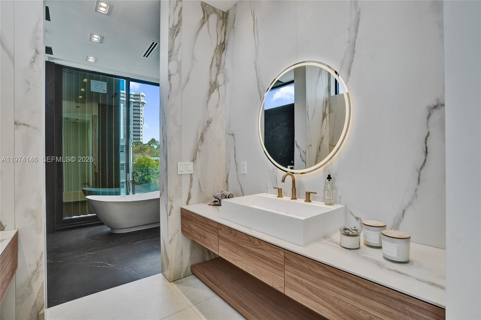 RIVER BAY PARK ADDN - Residential