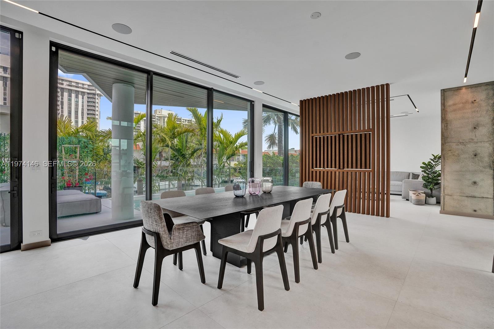 RIVER BAY PARK ADDN - Residential