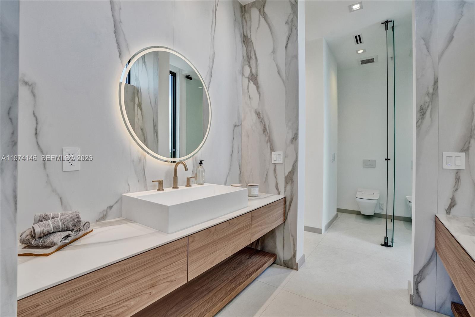 RIVER BAY PARK ADDN - Residential