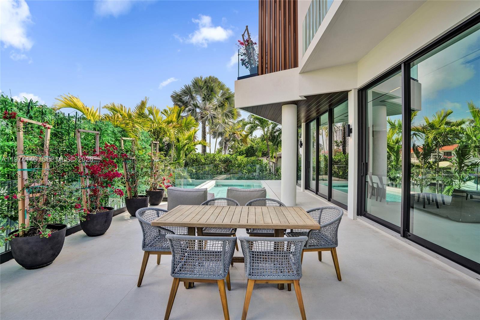 RIVER BAY PARK ADDN - Residential