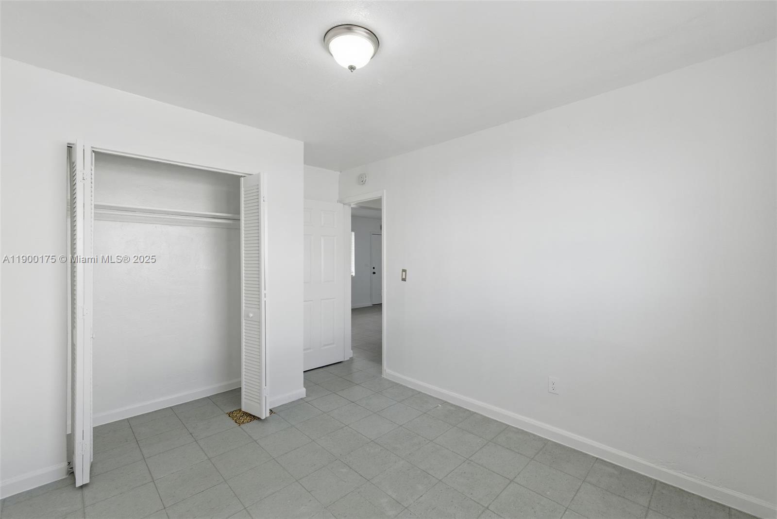 IDLEWILD PARK - Residential Lease