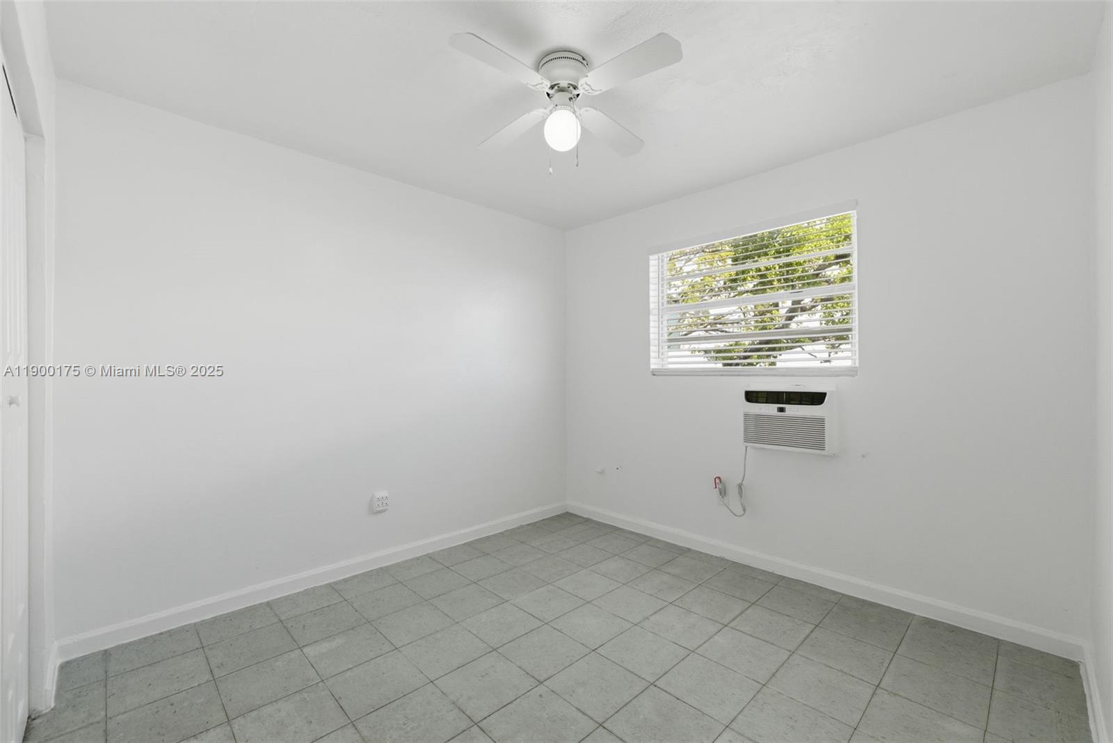 IDLEWILD PARK - Residential Lease