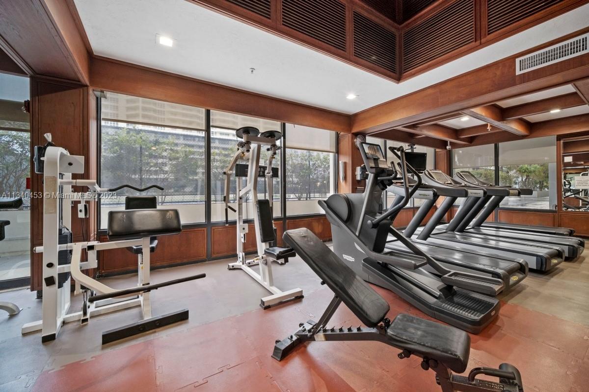 CHARTER CLUB CONDO - Residential Lease