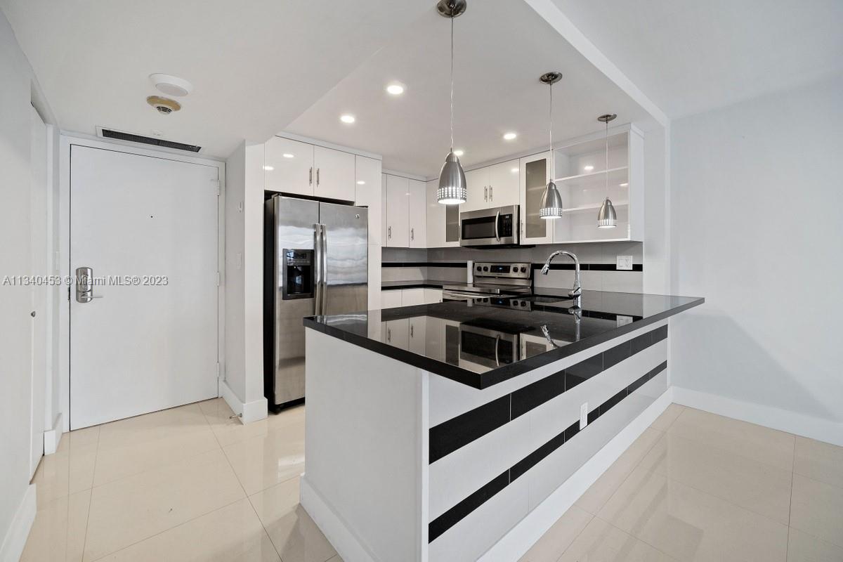 CHARTER CLUB CONDO - Residential Lease