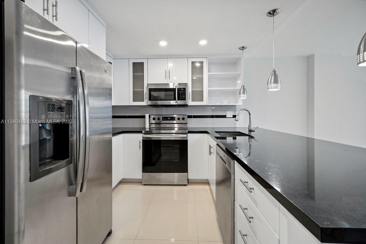 CHARTER CLUB CONDO - Residential Lease