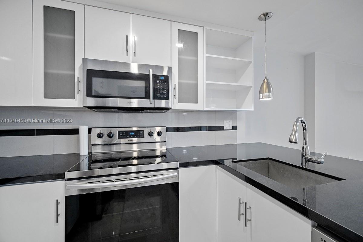 CHARTER CLUB CONDO - Residential Lease