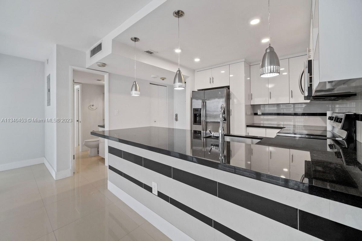 CHARTER CLUB CONDO - Residential Lease