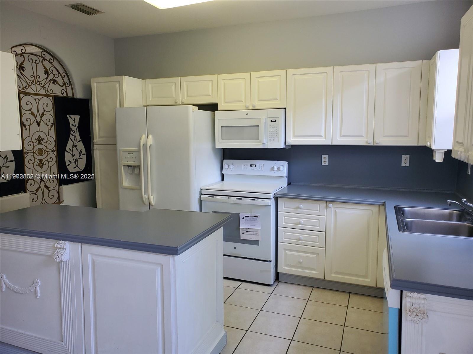 COSTA LINDA CONDO - Residential Lease