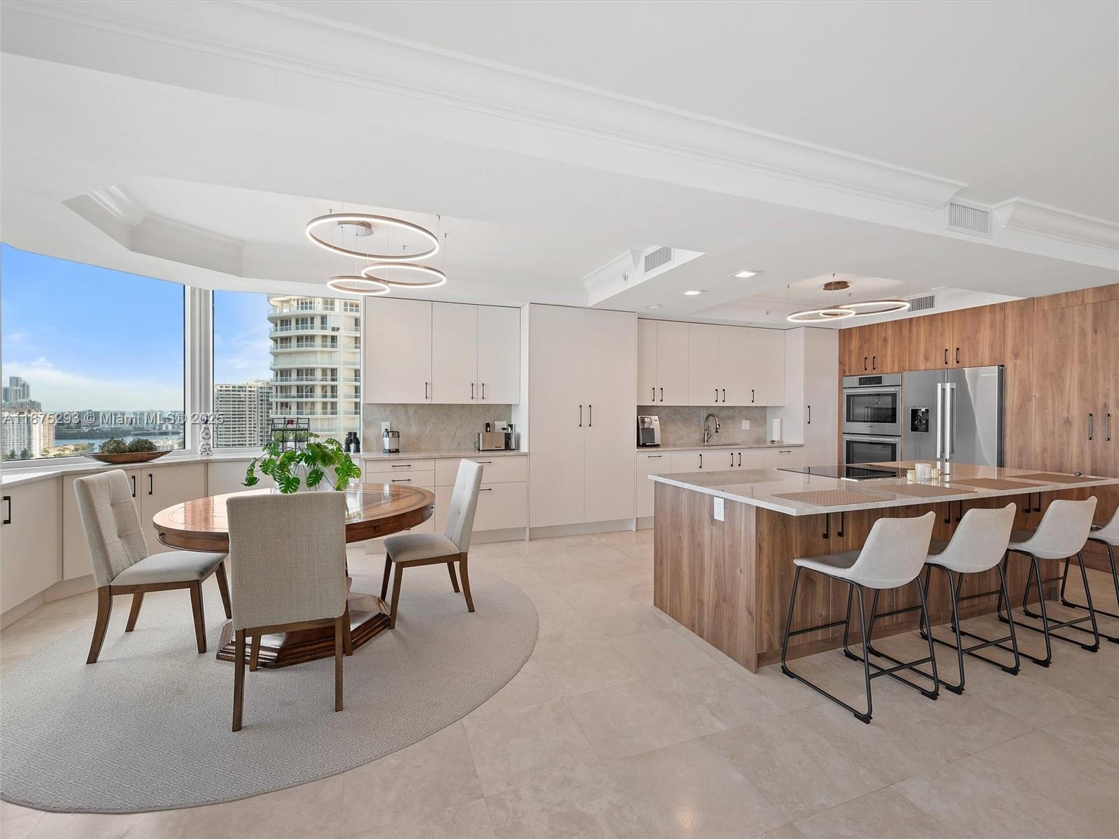 THE PENINSULA CONDO - Residential