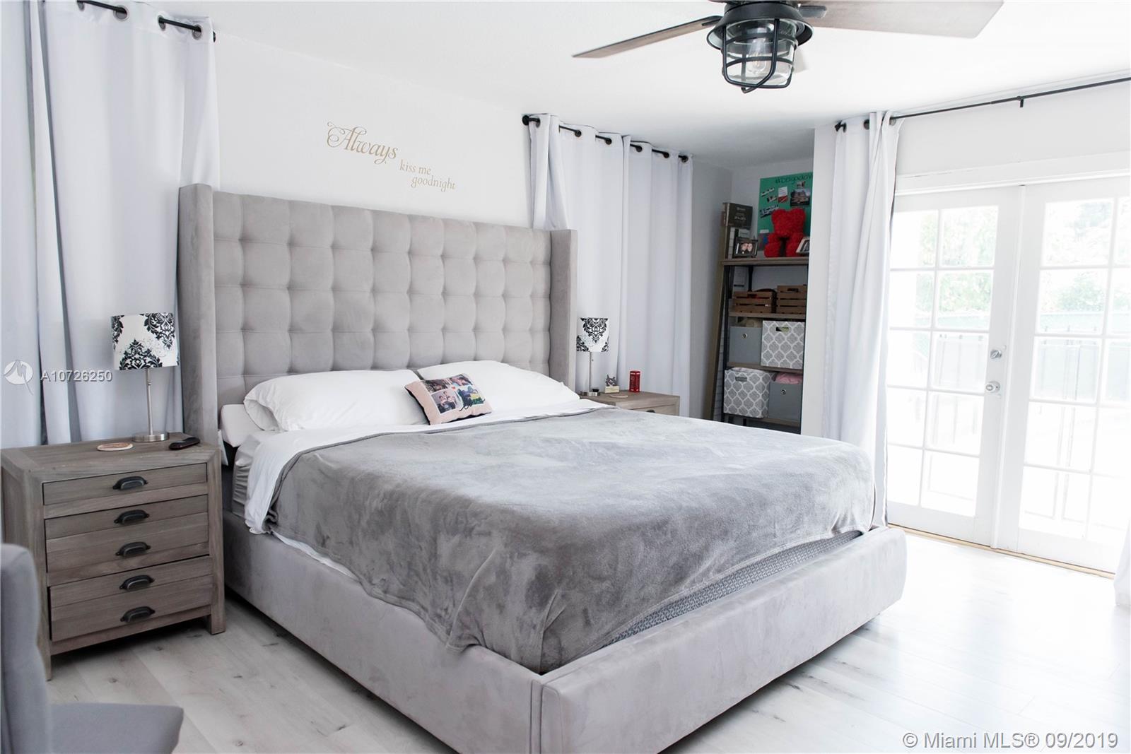 PALM SPRINGS NORTH SEC R - Residential