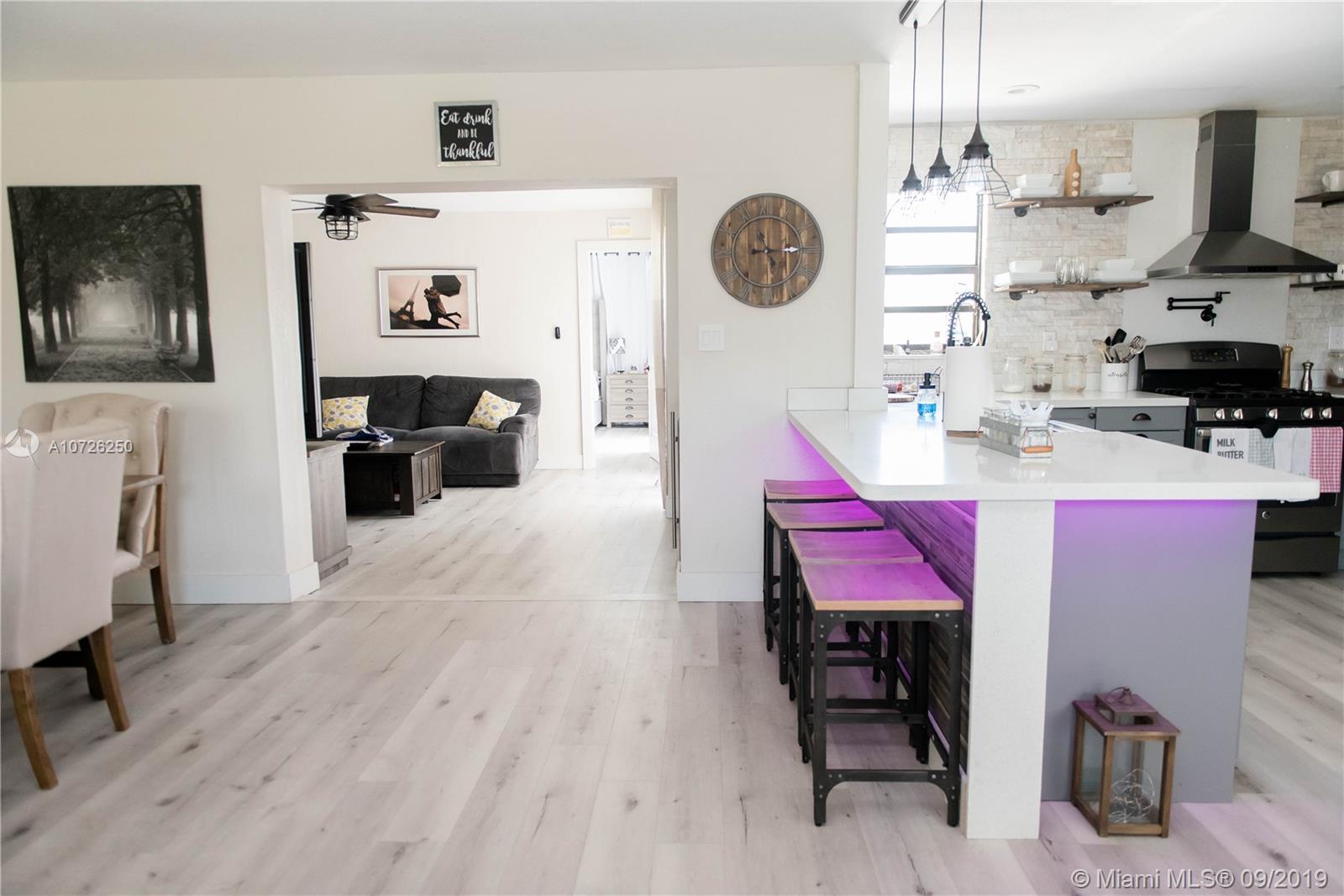 PALM SPRINGS NORTH SEC R - Residential