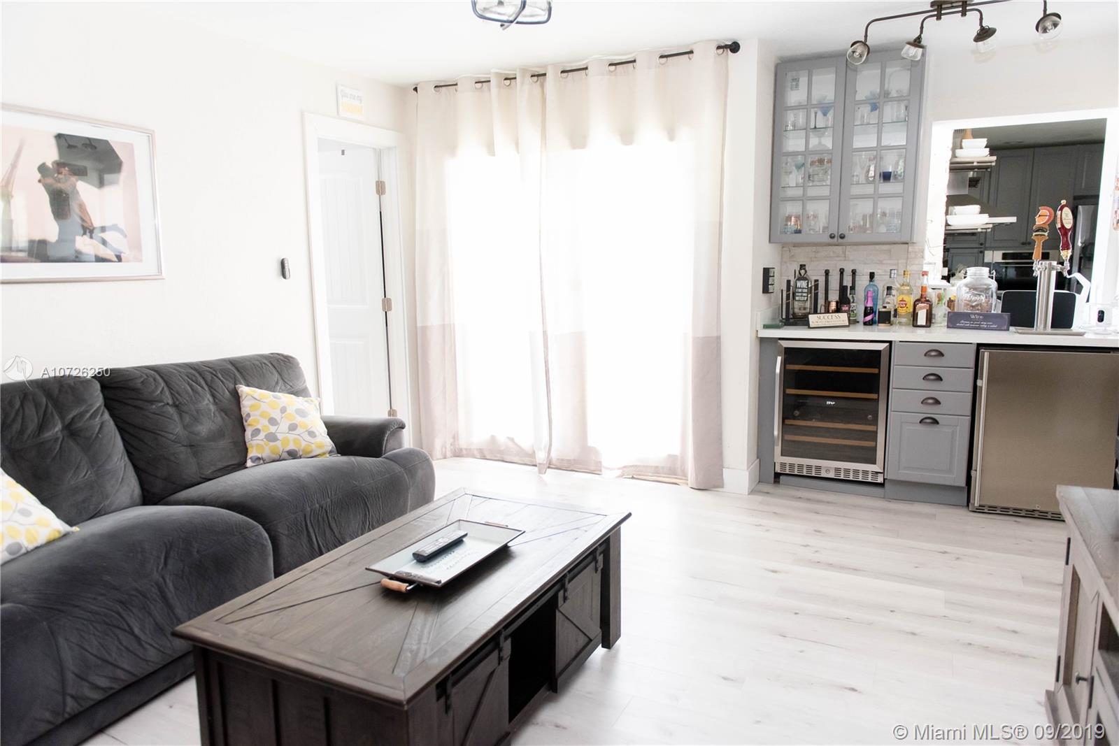 PALM SPRINGS NORTH SEC R - Residential