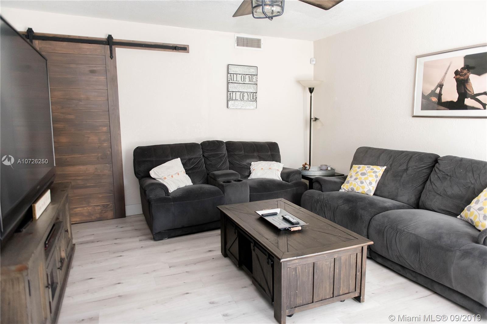 PALM SPRINGS NORTH SEC R - Residential